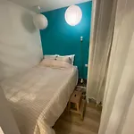 Beautiful 2-Room Apartment In Paris\'S Batignolles District
